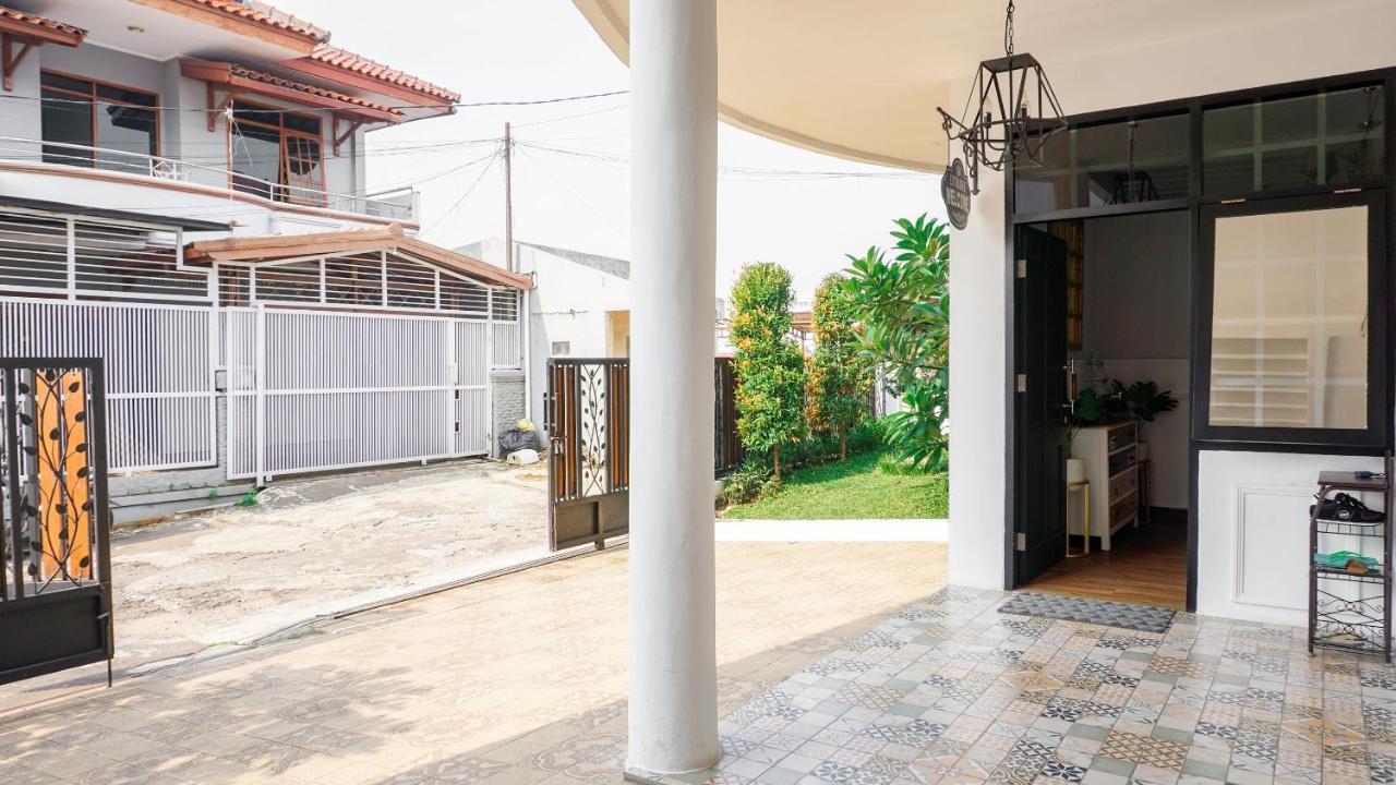 בנדונג Vaccinated Staff - Spot On 2053 Granada Syariah Home Stay מראה חיצוני תמונה